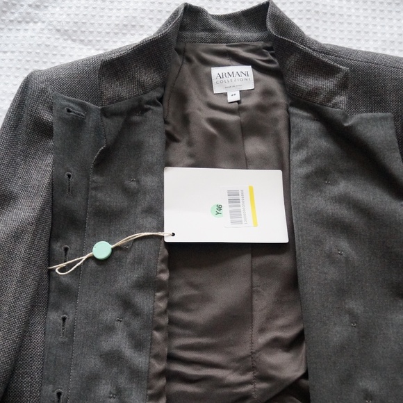 Armani Collezioni Blazer NWT - Picture 6 of 10